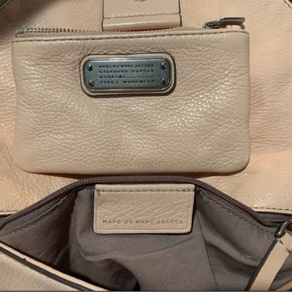 Marc Jacobs Natasha Q Crossbody with matching wallet - Picture 12 of 14